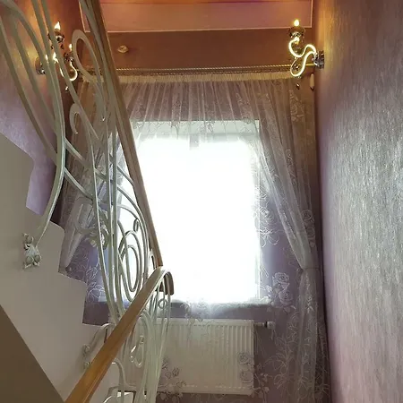 Villa Gold
